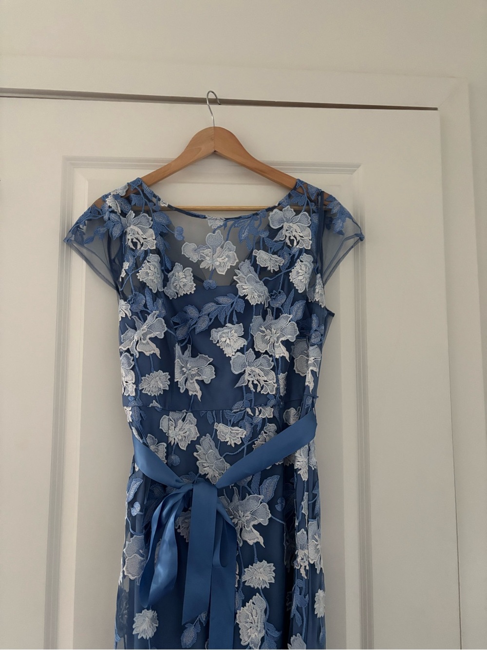 Adrianna Papell Floral Cascading Column Gown French Blue Multi 12 - Picture 10 of 12